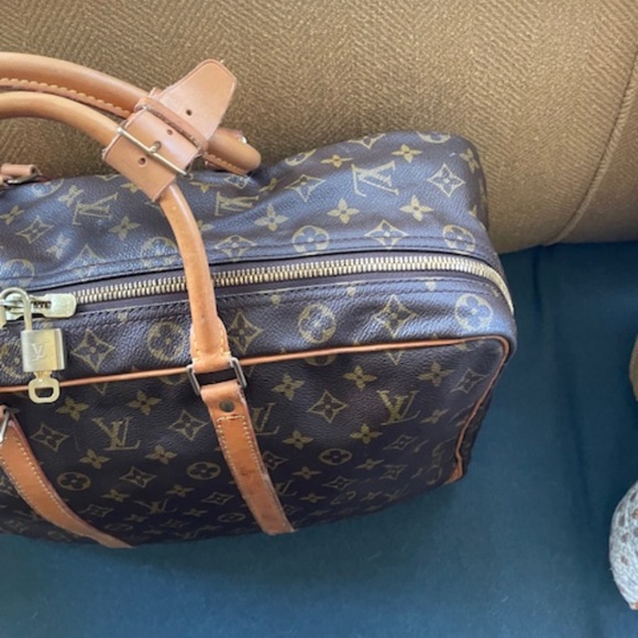 Louis Vuitton Sirius Weekender Bag - Picture 5 of 16